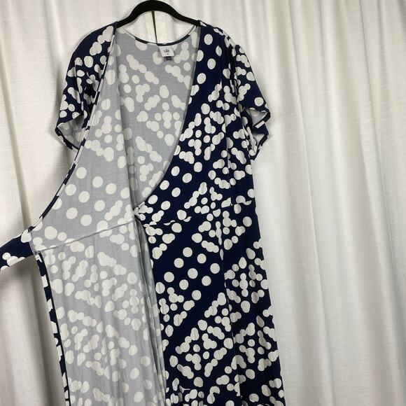CAbi Blue&White Dot Print The Perfect Wrap Dress Sz.XL - Picture 9 of 16